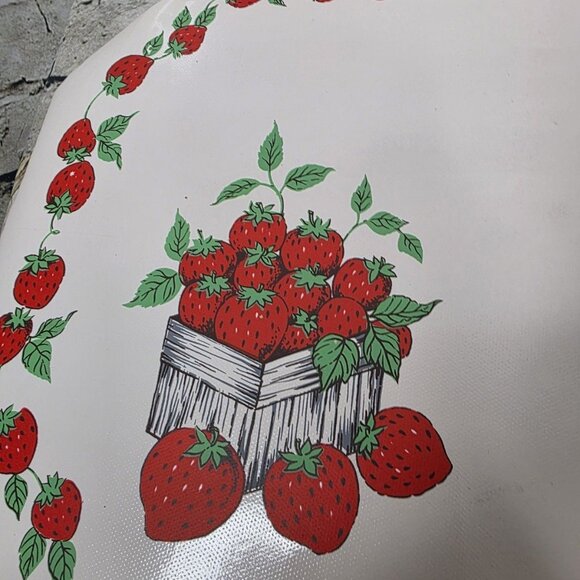 4 Vintage 1981 Strawberry Place Mats Plastic 18 x 12.5" - Picture 4 of 6